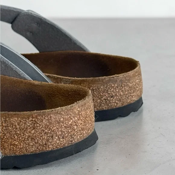 Birkenstock Silver Women’s Toe-Post Sandals! Size 9 / 9.5 / 40 (EUR) - Picture 8 of 12